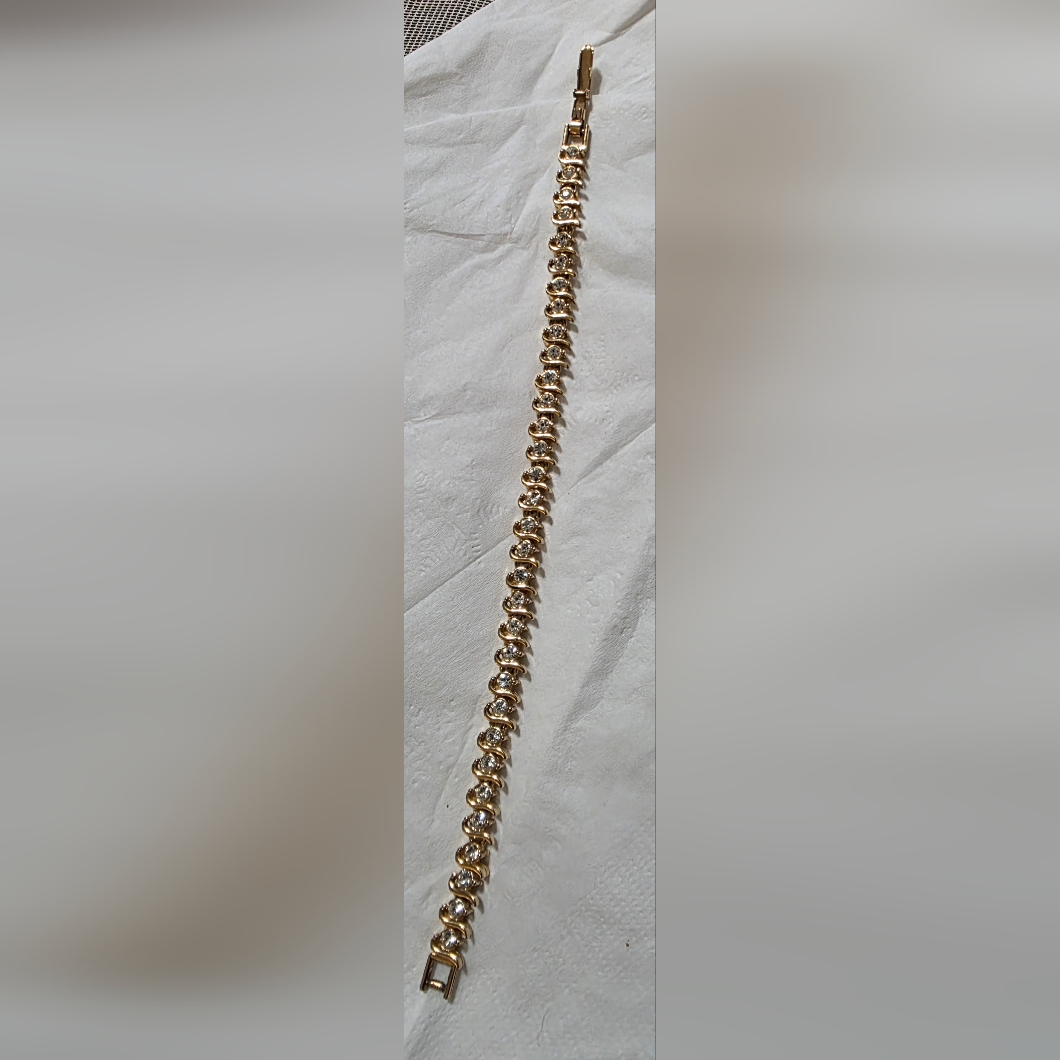 Park Lane Signed 7 Tennis Bracelet 40$